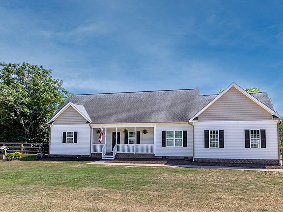2nd image of 410 Raeford Rd