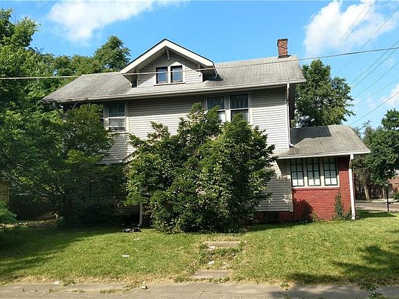 2nd image of 1135 E Fairfield Ave
