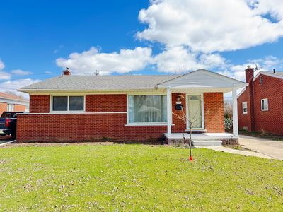 8356 Arnold St, Dearborn Heights, MI, 48127