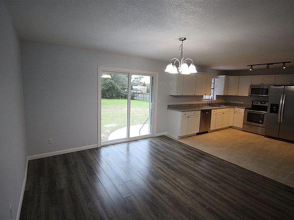 3rd image of 3461 Marjean Dr