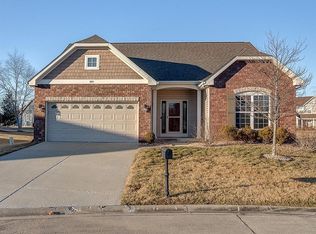 804 Bluff Ridge Ln, Shiloh, IL 62221