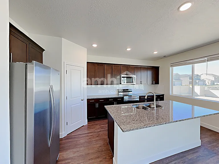 291 N Gibbons Ln — Photo 5