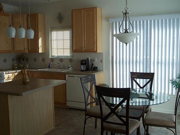 5th image of 19 Primrose Cir