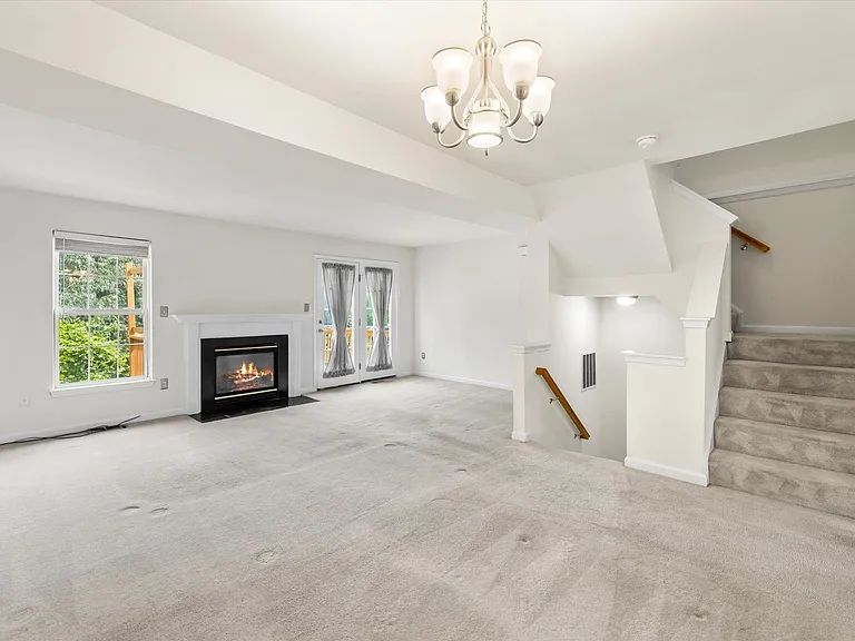 4701 Colonnade Way — Photo 5