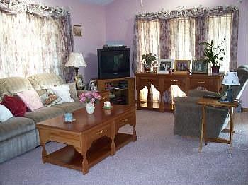 3rd image of 174 Beaty Taff Dr