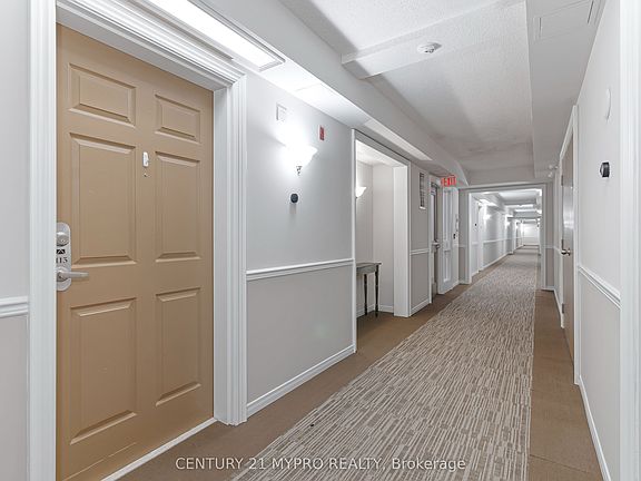 5th image of 61 Clarington Blvd #113