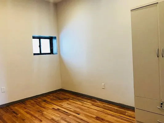 Rented by null | media 20