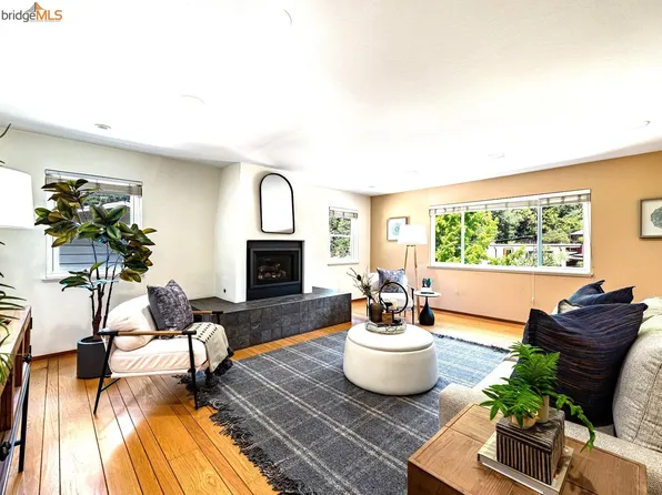 6371 Doran Dr, Oakland, CA 94611