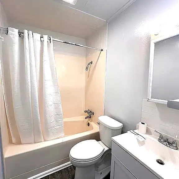 301 Winding Ln — Photo 10