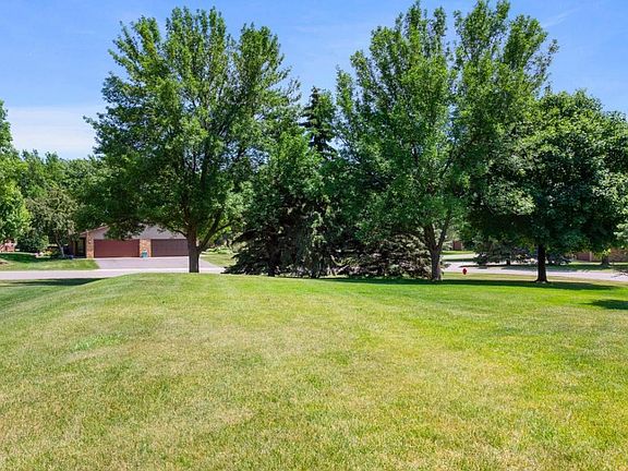 5th image of 2814 Robinwood Way