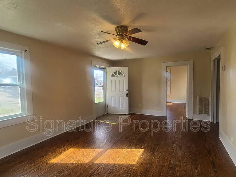 500 Claiborne Ave — Photo 3