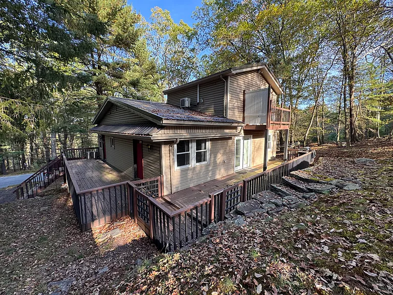 209 Shiny Mountain Rd — Photo 3