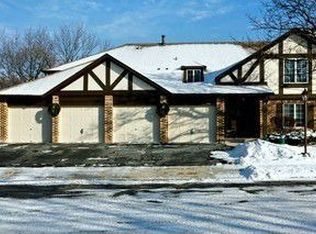 6149 Brookside Ln UNIT A, Willowbrook, IL 60527