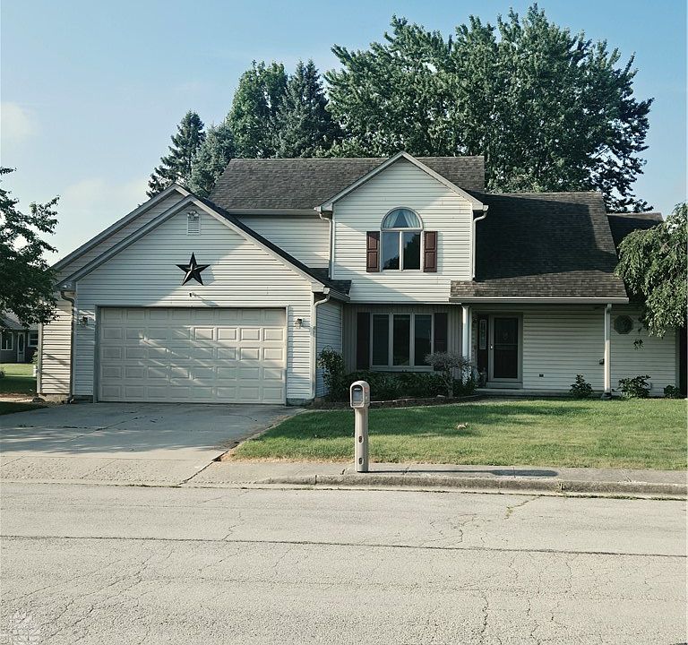 1st image of 451 Bur Oak Dr