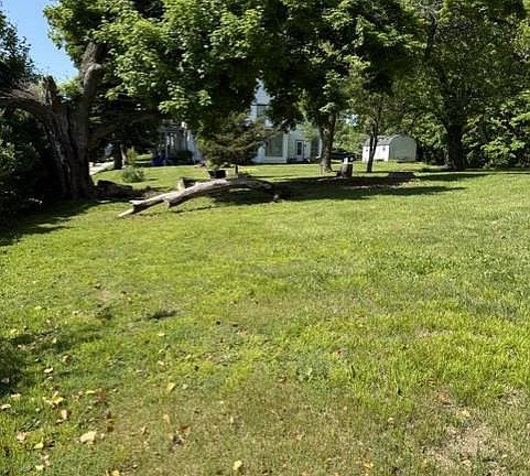 4th image of 601 Highland Way