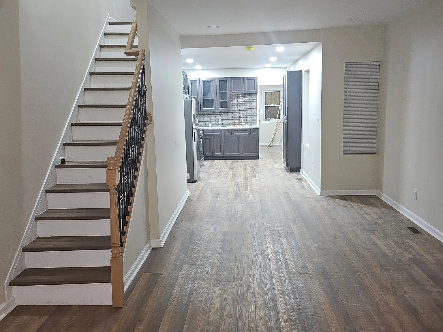 3 bed, 1400 sqft, $1,970 — Photo 1