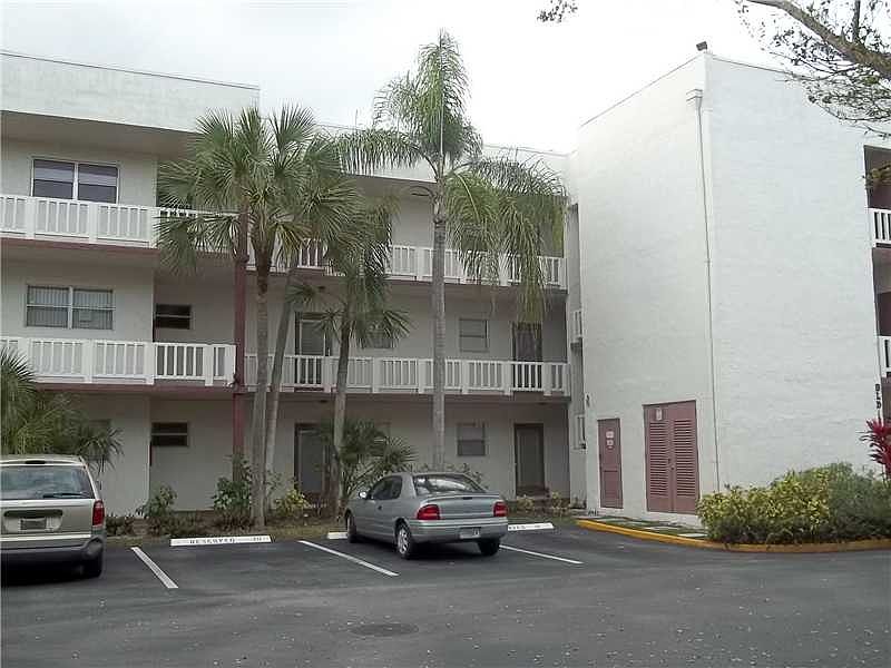 1st image of 8400 Lagos De Campo Blvd APT 106