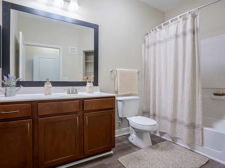 Spacious Bathroom