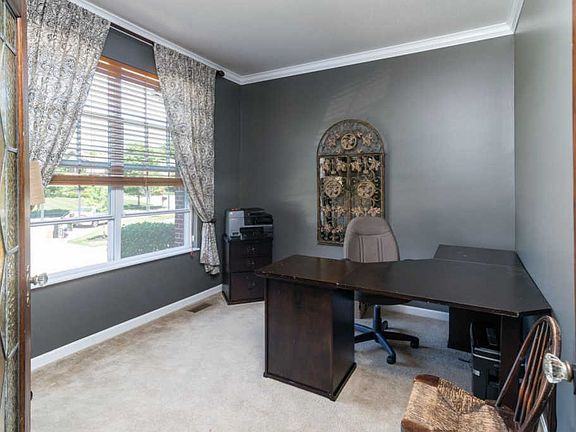 5th image of 7749 Derbyshire Ct