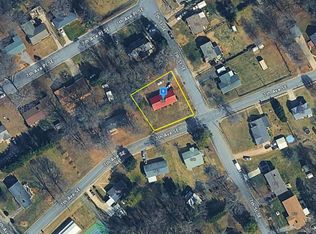 651 7th Ave SE, Hickory, NC 28602