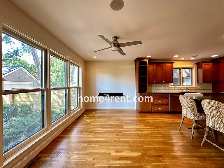 211 W 66th St — Photo 21