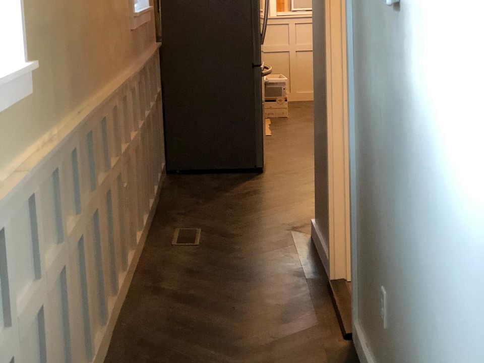 1st image of 832 1st Ave #832