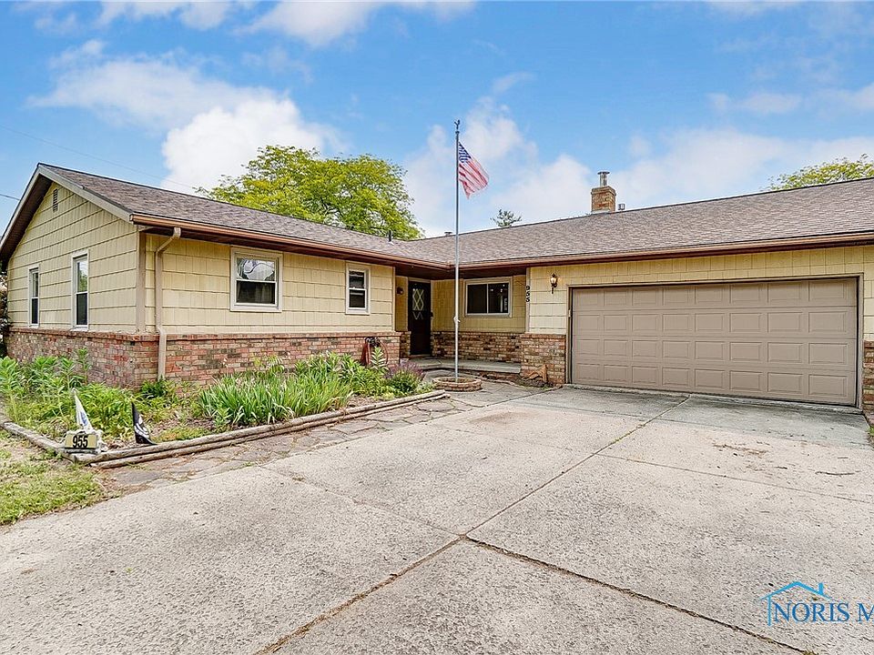 955 Findlay St, Perrysburg, OH 43551 Zillow