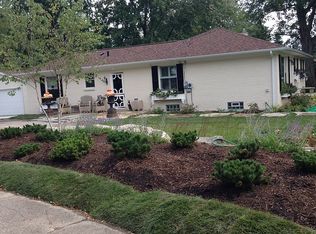 5665 Rawnsley St, West Bloomfield, MI 48323