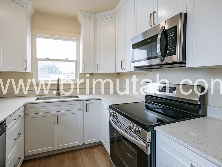 684 W Center St #1 — Photo 10