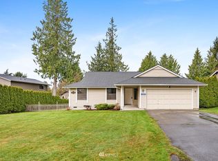 12429 Wedgewood Dr, Burlington, WA 98233