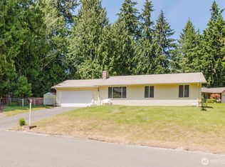 8089 Blue Oak Parkway NE, Bremerton, WA 98311