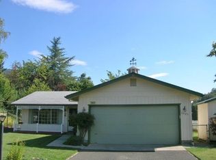 1925 Keldan Ln, Grants Pass, OR 97527