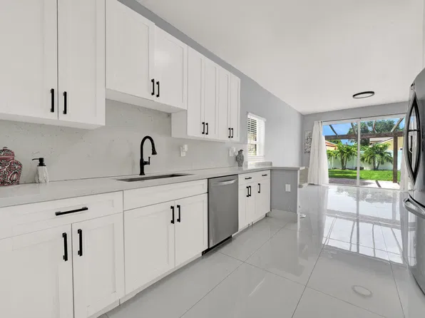 17021 NW 10TH Street, Pembroke Pines, FL 33028