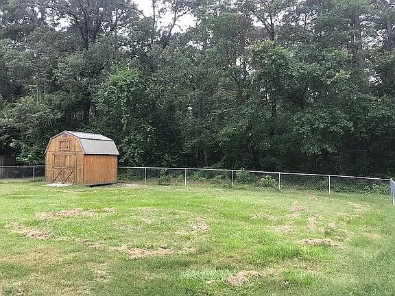 2nd image of 510 Twin Creeks Dr