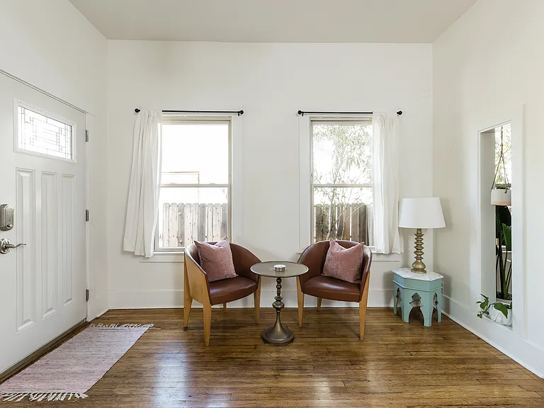 1309 W Monroe St — Photo 4