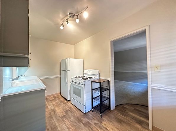 2323 H St #5B