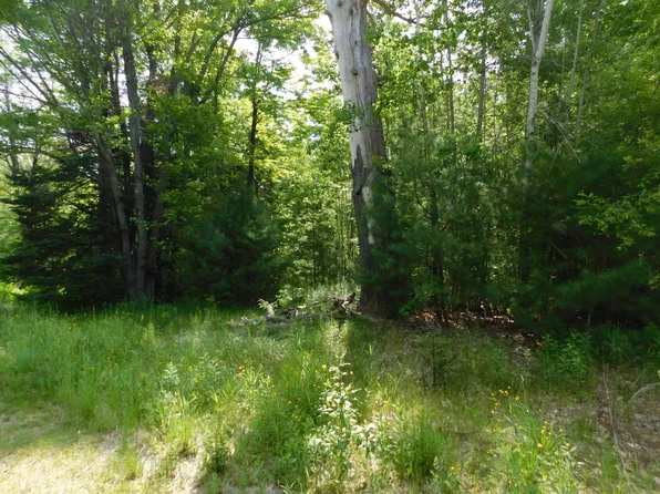 244 Canaan Road, Hartland, ME 04943