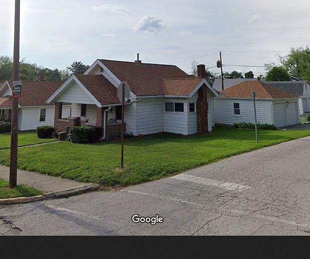 1st image of 109 E 14th St