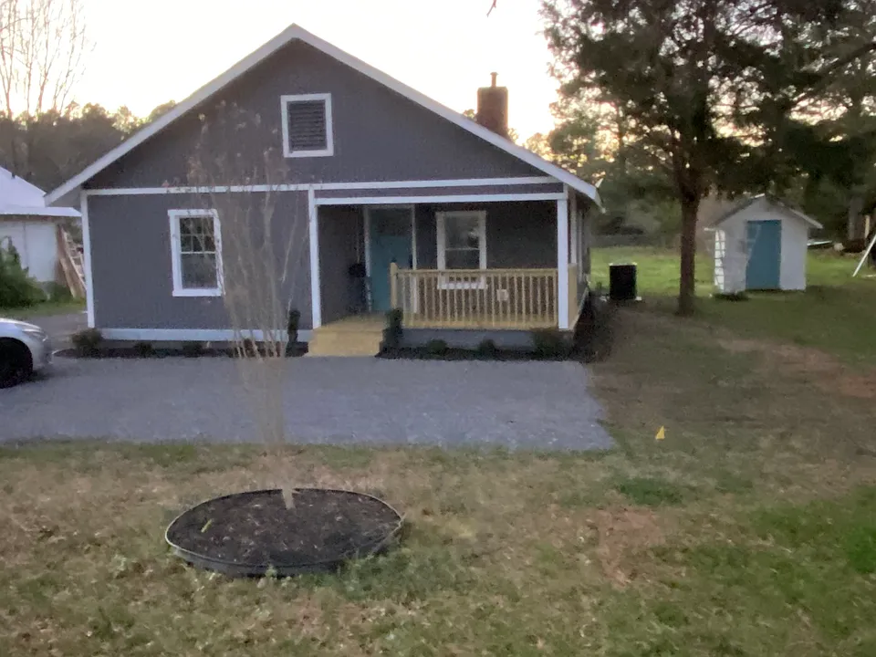 4501 Calhoun Rd NE