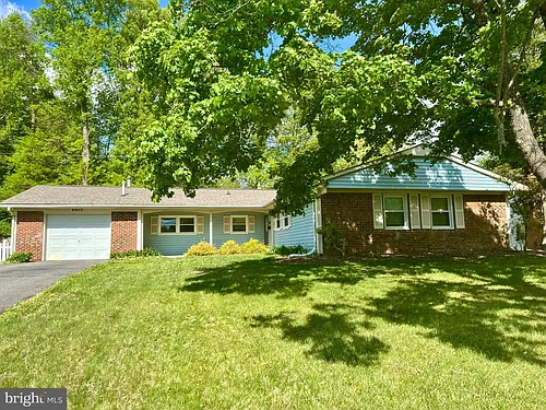 4015 William Ln Photo 1