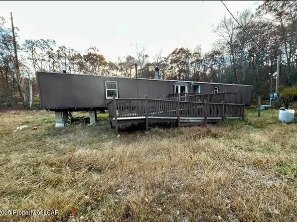 6851 N Buck Mountain Rd, Weatherly, PA 18255