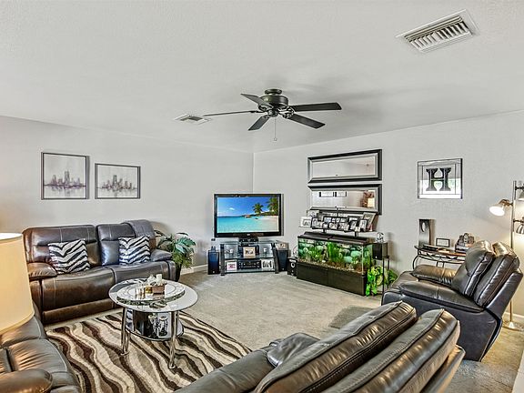 3rd image of 53588 Avenida Vallejo