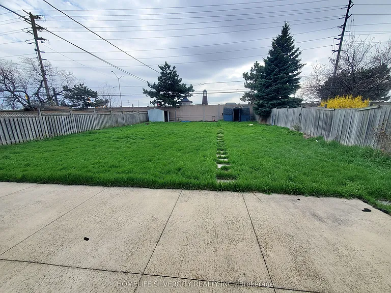 9 Belmont Dr — Photo 30