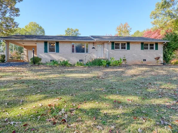 6123 Woodfield Cir, Spartanburg, SC 29303