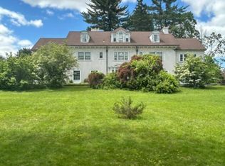 1170 Mosser Rd, Breinigsville, PA 18031