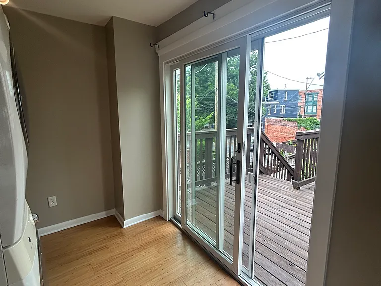118 Boas St #2 — Photo 9