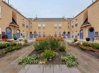 909 NE Brazee St APT 7, Portland, OR 97212