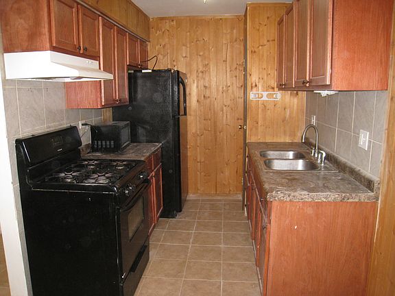 4th image of 720 Hill Dr APT 304