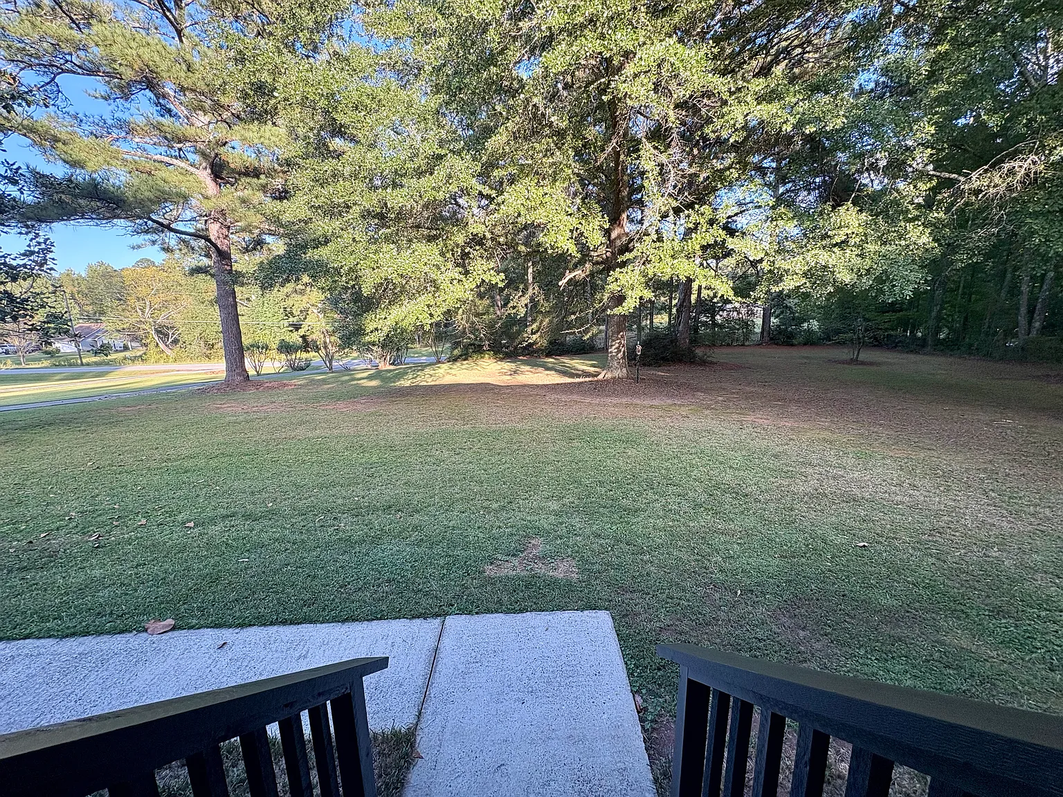 275 Fannin Rd — Photo 2