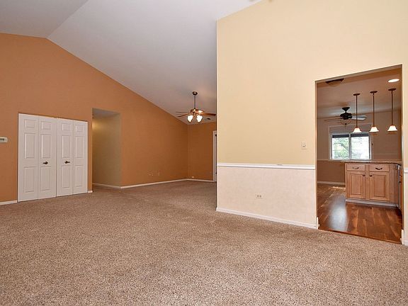 2nd image of 524 Banyon Ln APT C